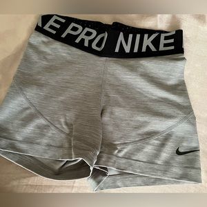 nike pro dri fit 3in shorts
